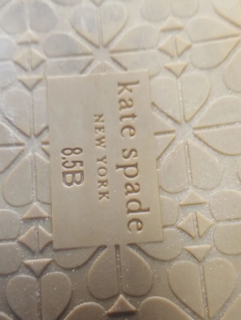 Womens 8.5 Kate Spade Garden Giraffe Espadrilles in a pale vellum (light pink)